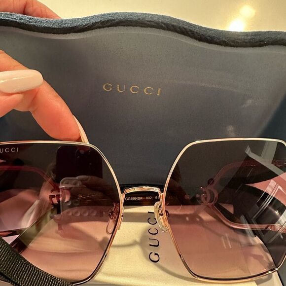 Gucci  Geometric Sunglasses - Picture 3 of 8